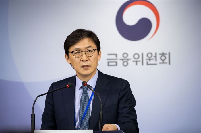 대영 금융위 금융혁신기획단장이 25일 정부서울청사 합동브리핑실에서 금융결제 인프라 혁신방안을 설명하고 있다.[사진 = 금융위원회]