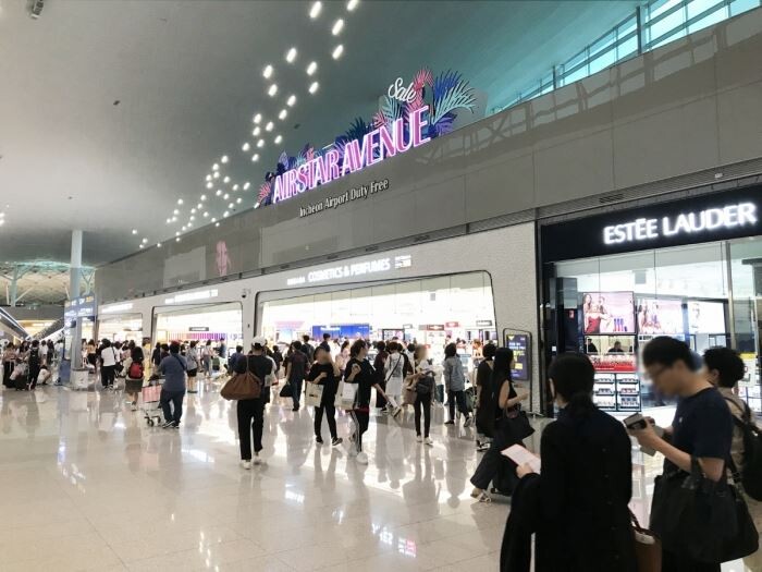 제2여객터미널 3층 면세구역 전경. (사진출처 = 인천국제공항)