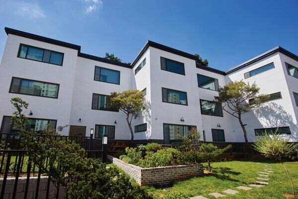 파주 드림힐 타운하우스 실제 전경. (이룸디앤씨 제공)