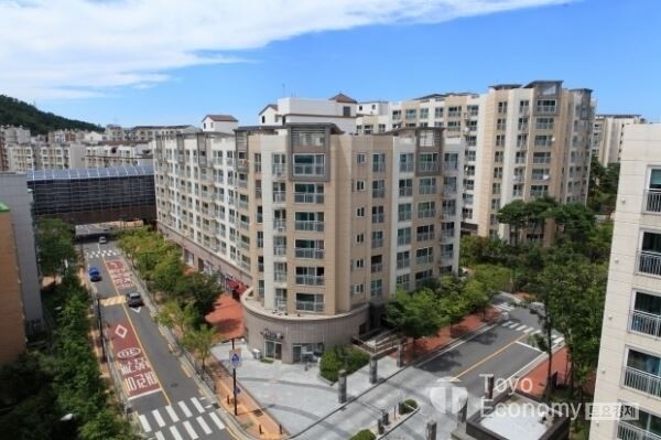 민간택지 분양가 상한제를 적용 등 정부의 고강도 규제에도 11월 둘째 주(11월 11일~11월 16일) 청약물량은 15곳 7,935가구에 달하는 등 분양 열기가 이어지고 있다. [사진=토요경제]8일 주택건설업계와 닥터아파트에 따르면 .