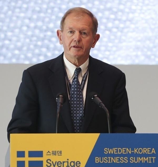 이재용 삼성전자 부회장이 '스웨덴 최대 기업집단'인 발렌베리그룹 마르쿠스 발렌베리 회장을 만났다. (사진제공=연합뉴스)