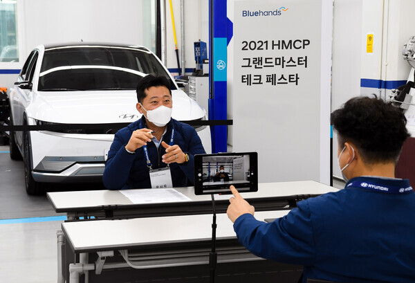 ‘2021 그랜드마스터 테크 페스타’ 구술평가에 임하는 최일호 엔지니어. 사진=현대자동차