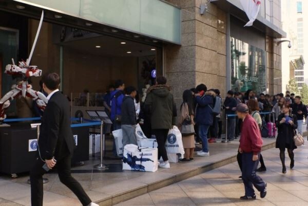 ▲지난 10월 진행된 롯데백화점 본점에서 '건담 베이스' 팝업 스토어가 열렸다. [사진=롯데백화점]