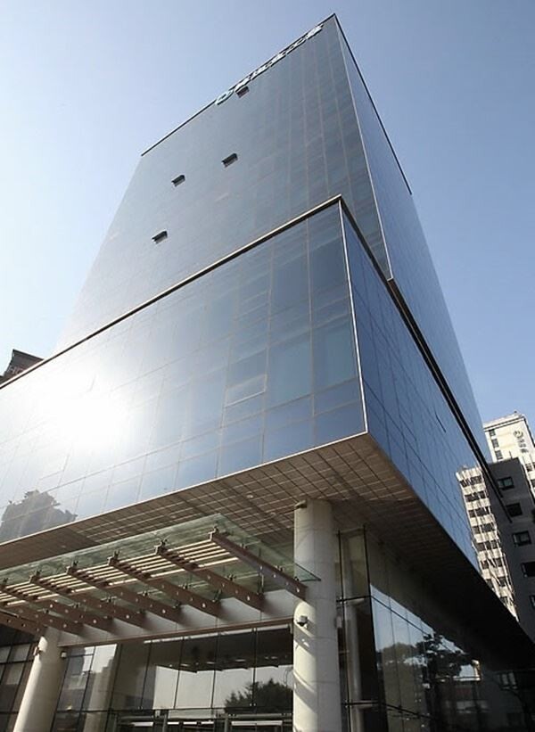한진중공업은 29일 인천북항 배후부지 준공업용지 16만 734㎡(약 4만 8000평)의 매각을 위한 우선협상대상자로 페블스톤자산운용 컨소시엄을 선정했다고 밝혔다.[사진= 연합뉴스]