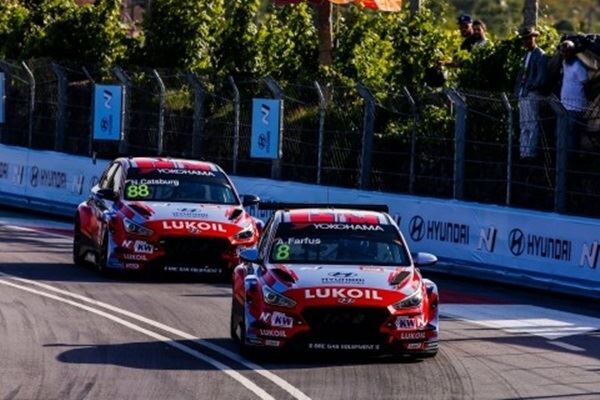 현대자동차 i30 N TCR이 2019 WTCR 6라운드 포르투갈전서 우승을 차지했다. (사진제공 = 현대차)
