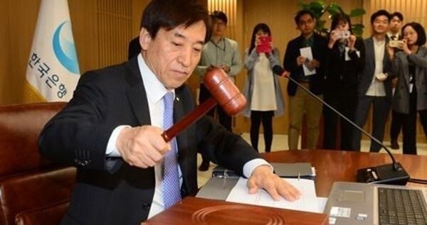 한은 금융통화위원회는 18일 오전 이주열 총재 주재로 통화정책방향 결정 회의를 열어 기준금리를 1.75%에서 0.25%포인트(p) 인하했다. (사진=연합뉴스)
