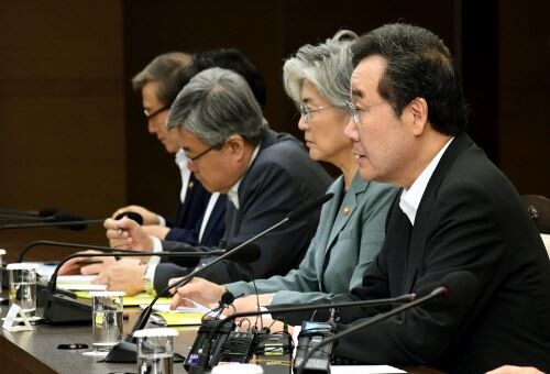 이낙연 국무총리가 25일 세종 어진동 정부세종청사에서 열린 국정현안점검조정회의를 주재, 모두발언을 하고 있다. [사진=국무총리실]