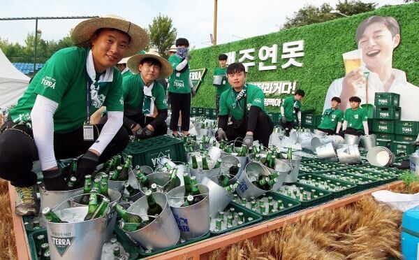 ▲하이트진로가 참여한 전주가맥축제 모습. [사진=하이트진로]