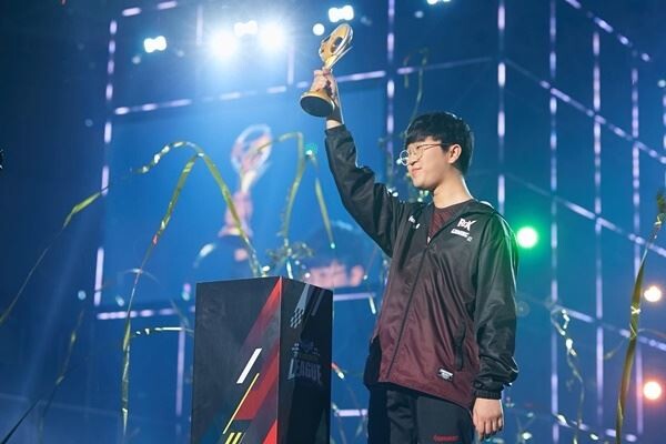 2019 kt 5G 멀티뷰 카트라이더 리그 시즌2 개인전 이재혁 선수 우승. (사진제공=넥슨)