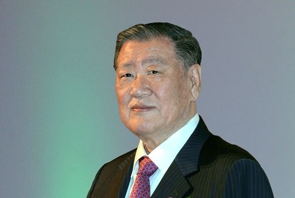 현대자동차그룹 정몽구 회장이 세계 자동차산업 최고의 권위에 빛나는 ‘자동차 명예의 전당’에 한국인 최초로 헌액된다고 7일 밝혔다. (사진제공=현대자동차)